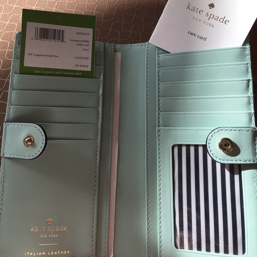 🌸BRAND NEW Kate Spade Wallet!!🌸
